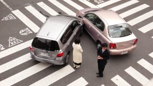 Zorunlu mali sorumluluk sigortası ( trafik sigortası ) Nedir ?